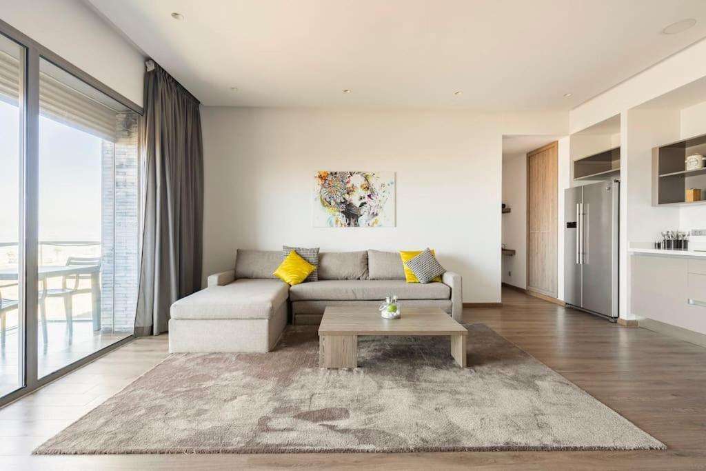 Sublime Sur La Corniche , Luxueux Et Vue Sur Appartement *